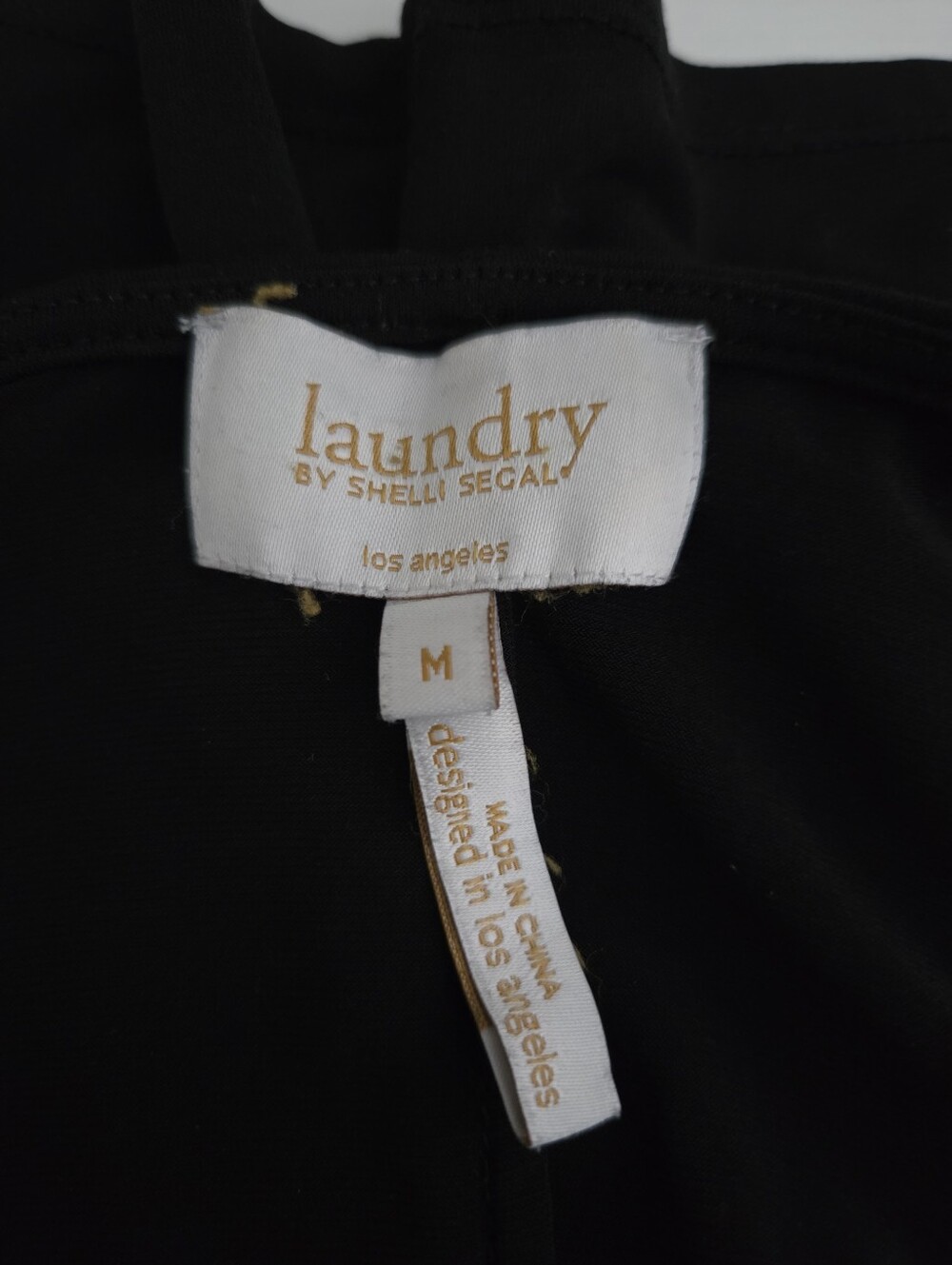 Size M Ruched Top - Picture 4 of 5